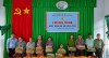 Công đoàn cơ sở Công an huyện Vĩnh Thuận tặng 30 suất quà cho hộ nghèo xã Phong Đông