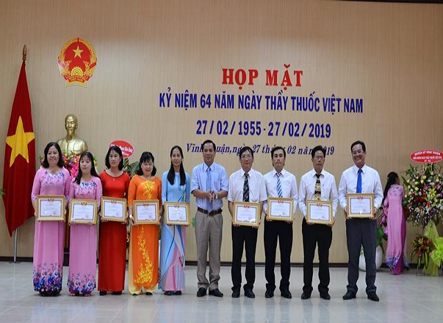 Họp mặt kỷ niệm 64 năm ngay thầy thuốc Việt Nam