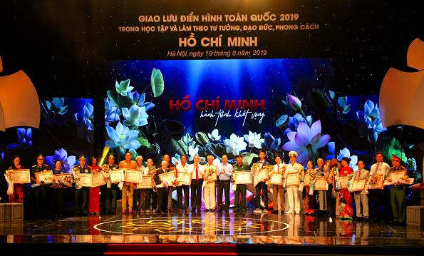 Giao lưu điển hình toàn quốc 2019 trong học tập và làm theo tư tưởng, đạo đức, phong cách Hồ Chí Minh