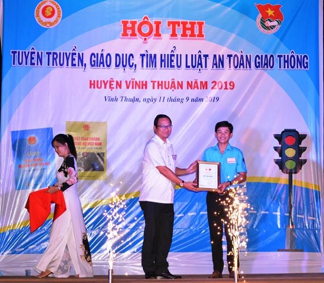 Vĩnh Thuận tổ chức hội thi tuyên truyền giáo dục, tìm hiểu luật an toàn giao thông năm 2019