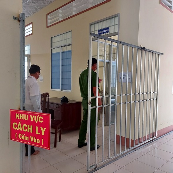 Trạm y tế xã Vĩnh Phong đang thực hiện cách ly 03 trường hợp