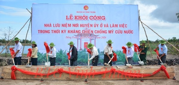 Xây dựng Nhà lưu niệm